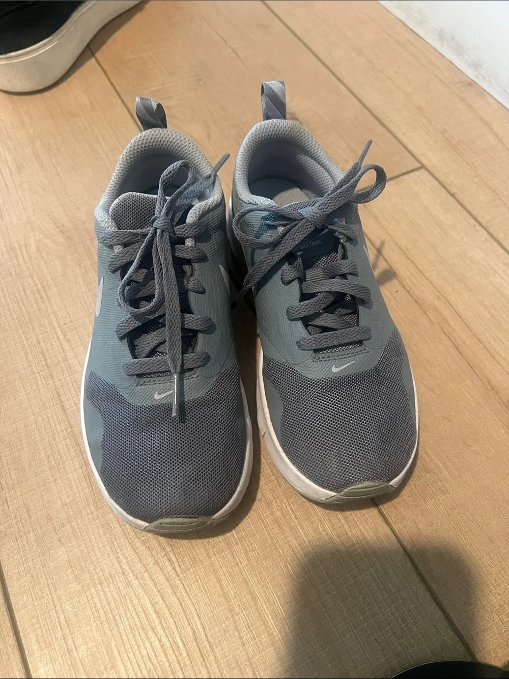 Nike Kids Grey and White Mesh Sneakers